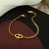 [Pulsera de Moda Caliente Mejor 2] Temperamento Europeo y Americano de Alta Gama K Oro Cruz Acero de Titanio Pulsera Diseño Nicho Estilo Frío Mujeres