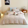 Roupa de Cama Divertida Infantil Algodão de Fibra Longa Escovado Conjunto de Três ou Quatro Peças Outono e Inverno Quente Conjunto 100% Algodão Roupa de Cama 1,2m Não Esfria na Pele