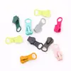 Mayorista del Fabricante No. 5 Tiradores de Cremallera de Aleación de Zinc y Resina Tirador Colorido Ecológico para Ropa Equipaje Bolso de Mano