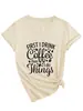 Primeiro eu bebo café depois site independente da Amazon camiseta casual e divertida feminina gola V manga curta