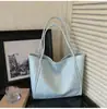 Bolsa de Ombro Versátil Prata 2026 Transfronteiriça Bolsa Feminina Casual para Comércio Exterior Bolsa Tote Grande Capacidade para o Dia a Dia