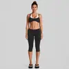 Conjunto de ropa de yoga transfronterizo con hermoso cuello halter en la espalda, sujetador deportivo de color contrastante, pantalones capri deportivos para correr al aire libre, conjunto de fitness