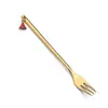 Juego de Tenedor y Cuchara de Acero Inoxidable Navideño L Transfronterizo con Colgante de Fresa Lindo Cuchara de Postre Tenedor de Fruta Cuchara de Café Caja de Regalo