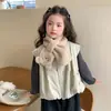 Conjunto de Chaleco para Niñas Otoño e Invierno 2025 Nuevo Estilo Ropa de Invierno para Niños con Forro Polar y Diseño Engrosado, de Moda para Bebés Niñas en Invierno