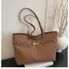 Bolsa Tote de Ombro Retrô de Grande Capacidade Transfronteiriça 2026 Bolsa de Ombro Elegante para o Dia a Dia Bolsa Versátil de Alta Qualidade para o Braço