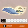Pintura decorativa de restaurante de plumas transfronterizo con reloj, arte de pared de ciervo de lujo ligero, mural de pintura de luz LED de paisaje de estilo chino nuevo para sala de estar