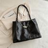 Bolso de mano de cuero suave de gran capacidad, estilo coreano, primavera 2024, nuevo, con cadena, para hombro y axila.