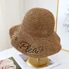 Chapéu de Palha Novo Estilo 2025 para Mulheres com Recortes Respiráveis de Alta Qualidade para Primavera e Verão Chapéu de Pescador Chapéu de Sol para Férias na Praia