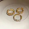 Anillo Abierto con Forma de Corazón Incrustado de Diamantes Juego de Tres Piezas, Anillo para Dedo Índice Estilo Retro, Sensación de Lujo Ligero y Alta Gama, Joyería para Mujer al por Mayor