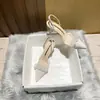 Sandalias Baotou para mujer, nueva colección primavera/verano 2026, tacones bajos blancos de punta fina transparentes estilo francés, tacones de aguja, zapatos de vestir