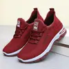 Zapatos para Mujer 2026 Nuevo Modelo Zapatos para Mujer Transfronterizos Tejido Volador Transpirables Estilo Pareja Zapatos Casuales Suela Suave Ligeros Transpirables Zapatos Deportivos