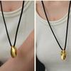 24 Collares Nuevos de Piedra Irregular para Tinta Niche de Alta Gama Esencial para Otoño e Invierno Cadena de Lana Diseño de Doble Cara Collar de Cuerda Negra