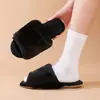 Pantuflas de algodón para otoño e invierno, lindas y cómodas para usar en casa, con suela antideslizante, forro suave de felpa y diseñadas para parejas, proporcionando calidez y comodidad en interiores