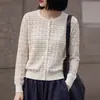 Cardigã de malha de design sofisticado para mulheres, suéter casual preto de manga longa com padrão de ondas, jaqueta de malha jacquard