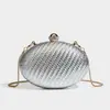 Bolsa de Mão Retrô Bolsa de Festa 2025 Nova Bolsa de Ombro Único com Corrente Tendência de Rua Bolsa Transversal Porta-Moedas de Moda