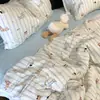 Algodón Puro de Grado A Hilo de Doble Capa Grado Materno e Infantil Juego de Ropa de Cama de Cuatro Piezas Sábana de Cama con Dibujos Animados Estilo de Dibujos Animados Estilo Pequeño Aroma