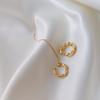 Pendientes coreanos Dongdaemun para mujer, con temperamento versátil, asimétricos, de cadena y clip, sin agujeros para las orejas, estilo frío.
