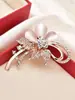 N787 Joyería de Lujo Europea y Americana de Gama Alta Atmósfera de Moda Incrustada de Diamantes Cristal Grande Broche Versátil Corsage