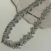 Cadena para Clavícula de Hoja de Metal de Lujo Ligero de Alta Gama Europea y Americana para Mujer, Dulce y Fresca Chica Picante, Artesanía Pesada, Collar Minimalista de Nicho, Nuevo Estilo