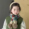 Bufanda de Punto con Bolas de Lana y Cuadrícula Tianzi para Niños, Cálida para Otoño e Invierno, para Niños y Niñas, Estilo Coreano, Conjunto de Bufanda de Moda, Niños de Moda