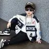 Jaqueta de Motociclista Masculina para Primavera e Outono Estilo Coreano Jaqueta Linda Tendência Cool Cardigan Tops para Bebês e Crianças Pequenas Comércio Exterior