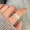Anel da Moda de Aba Larga com Linha Geométrica Envolvida para Mulheres com Anel Aberto Elegante Criativo Banhado a Prata S925 Anel de Dedo Indicador