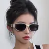 Novos Óculos de Sol Gatinho Retrô Sentido Avançado Superfície Curva Emagrecimento Rosto Grande Óculos Anti-UV Mesmo Estilo de Celebridade da Internet
