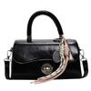 Moda 2025 Nuevo Bolso Cuadrado Pequeño de Mano Simple Casual de Alta Gama a la Moda Versátil para Viajeros Bolso Cruzado para Mujer