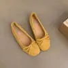 Nuevos zapatos planos plateados estilo chino, zapatos rojos sencillos y delicados, bailarinas con suelas blandas, de colores dulces, zapatos para mujer estilo pequeño y fragante, otoño estilo francés