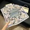 Pañuelo de Seda 70 Cuadrado Moda Coreana de Alta Gama Versátil Profesional Seda Sintética Pequeño Pañuelo de Cuello Estampado Retro Pañuelo de Seda para Mujer