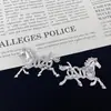 Nuevo Broche de Caballo del Zodiaco Estilo Chino con un Toque de Alta Gama, Accesorio para Ropa, Elegante Adorno de Broche de Caballo Tridimensional
