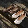 Zapatos Planos de Ballet Poco Profundos con Lazo para Mujer Primavera 2026, Zapatos Elegantes de Satén con Tacón Grueso para Ponerse sin Cordones y Punta Dividida, Antideslizantes Ligeros