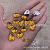 Venta al por mayor Acrílico 13x18mm Colorido Gota de Agua Fondo Puntiagudo Doble Agujero Taladro Cosido a Mano Ropa Vestido de Novia Decoración de Zapatos Taladro Hecho a Mano