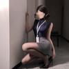 Lingerie Sexy com Saia Seductora Estilo Secretária que Abraça os Quadris e Uniforme de Comissária de Bordo para um Look de Boate Apaixonante Que Não Requer Tirar