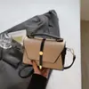 Bolsa de Mão Estilosa com Retalhos de Alto Acabamento Nova Moda Primavera 2026 Bolsa de Ombro Simples para Mulheres Bolsa Transversal Tendência