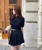 Tallas actualizadas disponibles: Suéter de punto para mujer, chic coreano, otoño, cuello semi-alto, jersey, manga corta, corte ajustado