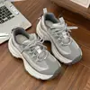 Zapatos nuevos para mujer, zapatillas tipo dad color block, zapatillas deportivas casual versátiles para el verano de 2026, zapatos de malla transpirable con suela gruesa para aumentar la altura