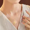 Exquisito Collar con Hebilla de Paz de Loto para Mujer, Estilo de Lujo Ligero de Nicho de Gama Alta, Regalo del Día de la Madre para Mamá, Cadena para Clavícula