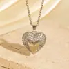 Colar de Amor Transfronteiriço com Pedras Doces Incrustadas para Mulheres Cobre Banhado a Ouro Real Zircônia Microincrustada Coração Vazado em Forma de Coração Corrente Simples para Clavícula