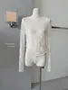 Shisanxing 2026 Outono Inicial Nova Camiseta de Renda Francesa Slim-Fit de Manga Longa para Mulheres, Camisa Básica Elegante com Senso de Design