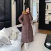 Casaco de Inverno Feminino Ex-Longo com Capuz e Acabamento em Pelo Oversized