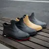 Botas de lluvia Amazon transfronterizas antideslizantes para hombre, zapatos impermeables, nueva moda, cortas, estilo coreano, zapatos de goma, botas de lluvia, zapatos de trabajo para cocina