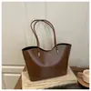Bolso Grande de Cuero Encerado al Aceite para Mujer 2025 Nuevo Otoño e Invierno Bolso de Hombro para el Trabajo Bolso de Mano