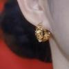 Diseño de Nicho Sentido Super Brillante Ojo de Gato Anillo Hebilla de Oreja Nuevo Caliente Otoño e Invierno Elegante Moda Combinación Perfecta Pendientes de Gama Alta