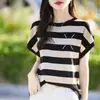 Ropa de mujer a rayas de talla grande transfronteriza al por mayor, nuevo estilo verano 2026, tops que cubren la barriga, camisetas de manga corta, prendas de punto para mujer