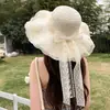 Chapéu de Palha Wide-Brim Retro Francês para Mulheres com Laço Delicado e Fita Longa, Adequado para Passeios ao Ar Livre, Férias e Sessões de Fotos