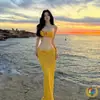 Maiô Biquíni para Mulheres 2025 Novo Estilo Amarelo Gengibre Floral Litoral Sexy Estilo Férias Conjunto de Três Peças com Saída de Praia para Fontes Termais