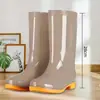 Botas de lluvia impermeables de caña media antideslizantes para mujer, zapatos de agua cálidos con forro de algodón para adulto de caña corta para cocina, zapatos de mujer de moda