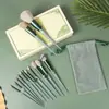Conjunto de Pincéis de Maquiagem Quatro Estações Verde com 13 PeçasConjunto de Pincéis Morandi Beauty para Blush e Pó Solto com Alta Densidade