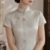 Nuevo broche estilo vintage bordado a mano con borlas largas y perlas artificiales, un accesorio para nuevos cheongsams de estilo chino y ropa Hanfu